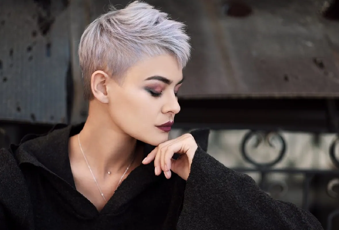 Short Cropped Hairstyles: 12 Wearable Styles for Any Season 