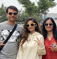 Anushka Sen family background details 